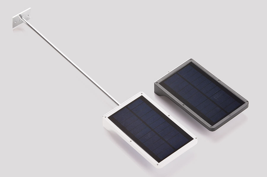 黑眼睛廣告為倍綠拍攝的人體感應(yīng)燈實物圖2